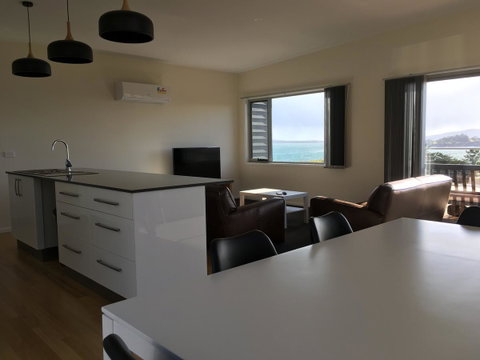 Couples Getaway On Bruny Island - Mackay Tourism 19