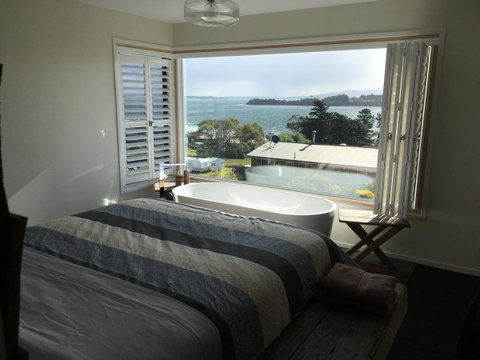 Couples Getaway On Bruny Island - Mackay Tourism 5