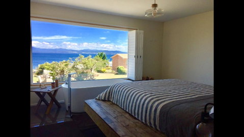 Couples Getaway On Bruny Island - Mackay Tourism 25