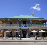 The Richmond Arms Hotel - Mackay Tourism