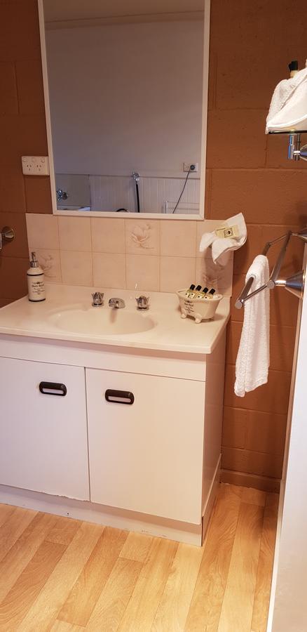 Blue Seas Holiday Villas - Mackay Tourism 24