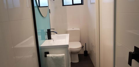 Blue Seas Holiday Villas - Mackay Tourism 13