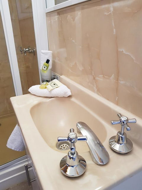 Blue Seas Holiday Villas - Mackay Tourism 40