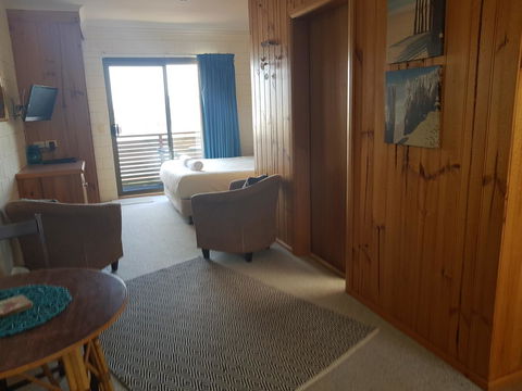 Blue Seas Holiday Villas - Mackay Tourism 25
