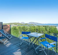 Freycinet Panorama - Mackay Tourism