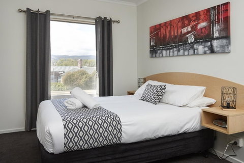 Elphin Serviced Apartments - Mackay Tourism 34