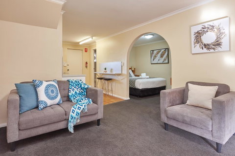 Elphin Serviced Apartments - Mackay Tourism 9