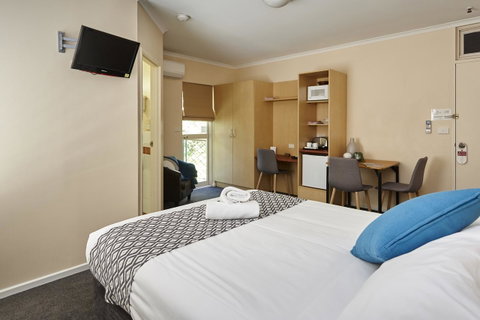 Elphin Serviced Apartments - Mackay Tourism 14