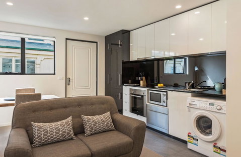 110 Hampden Apartments - Mackay Tourism 1