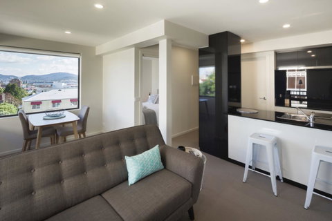 110 Hampden Apartments - Mackay Tourism 27