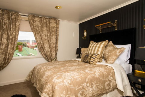 Battery Point Boutique Accommodation - Mackay Tourism 34