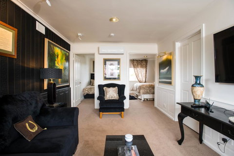Battery Point Boutique Accommodation - Mackay Tourism 37