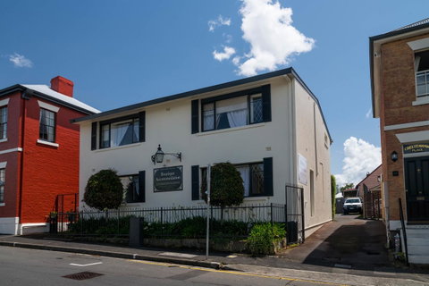Battery Point Boutique Accommodation - Mackay Tourism 24