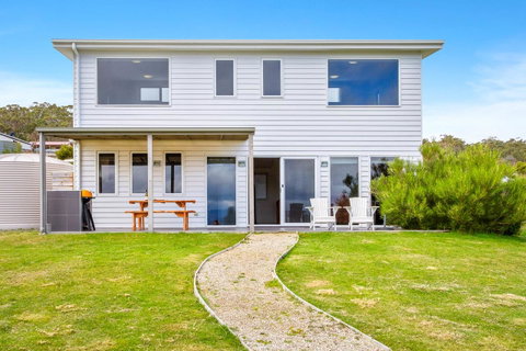 Manfield Seaside Bruny Island - Mackay Tourism 19