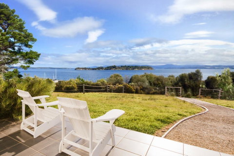 Manfield Seaside Bruny Island - Mackay Tourism 21