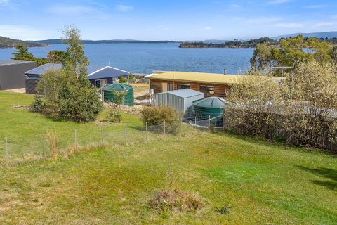 Omaroo Cottage Bruny Island - Mackay Tourism 13