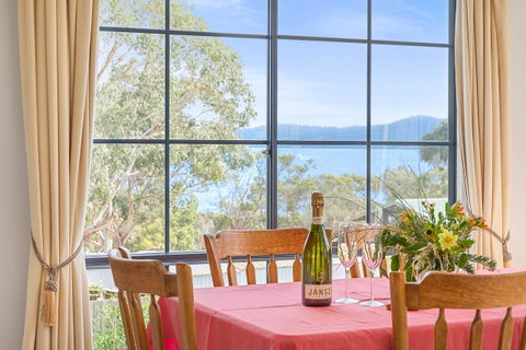Omaroo Cottage Bruny Island - Mackay Tourism 5