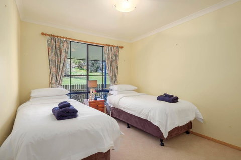 Omaroo Cottage Bruny Island - Mackay Tourism 10