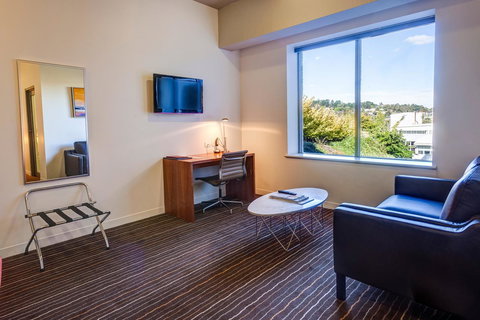 Mantra Charles Hotel - Mackay Tourism 21