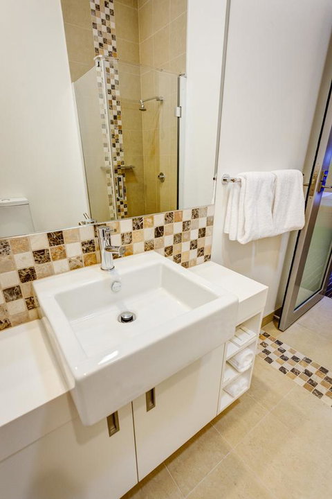 Mantra Charles Hotel - Mackay Tourism 36