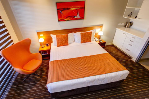 Mantra Charles Hotel - Mackay Tourism 24