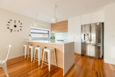 Kangaroo Bay Apartments - Mackay Tourism 40
