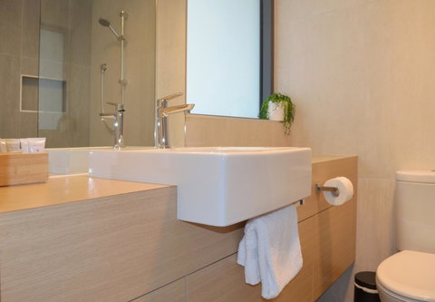 Kangaroo Bay Apartments - Mackay Tourism 5
