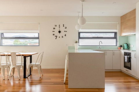 Kangaroo Bay Apartments - Mackay Tourism 36