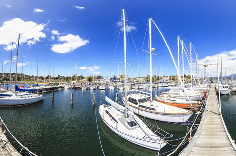 Bellerive Marina View Apartments NO 27 - Mackay Tourism 20