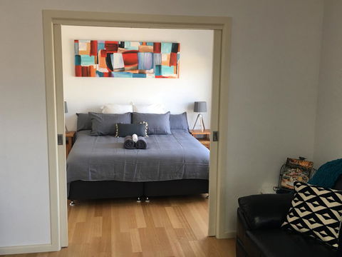 Bellerive Marina View Apartments NO 27 - Mackay Tourism 12