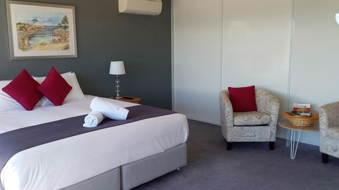 Pelican Point Sanctuary - Mackay Tourism 31