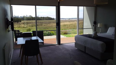 Pelican Point Sanctuary - Mackay Tourism 16