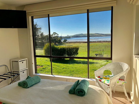 Pipe Clay Cottage - Mackay Tourism 1