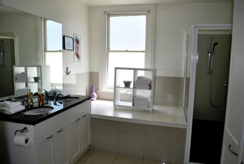 Belton Apartments-Hedge Cottage - Mackay Tourism 14