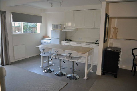 Belton Apartments-Hedge Cottage - Mackay Tourism 32
