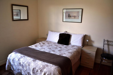 Belton Apartments-Hedge Cottage - Mackay Tourism 11