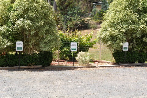 Oyster Cove Chalet - Mackay Tourism 19