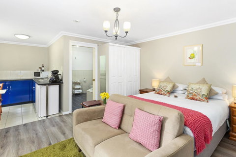 Oyster Cove Chalet - Mackay Tourism 8