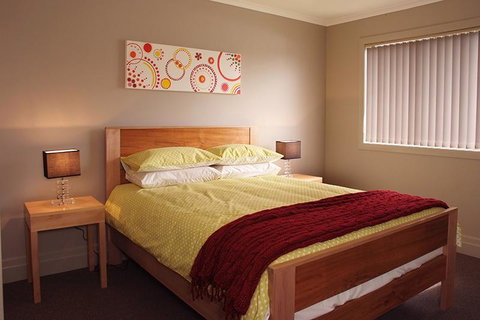 Pinestumps Holiday Home - Mackay Tourism 5