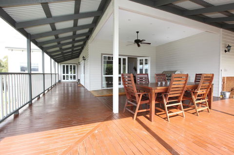 House On The Hill Bed And Breakfast - Mackay Tourism 40