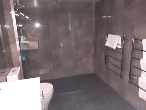 Jenatt Apartments Salamanca - Mackay Tourism 5