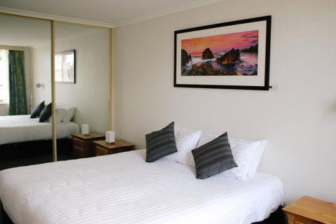 Jenatt Apartments Salamanca - Mackay Tourism 18