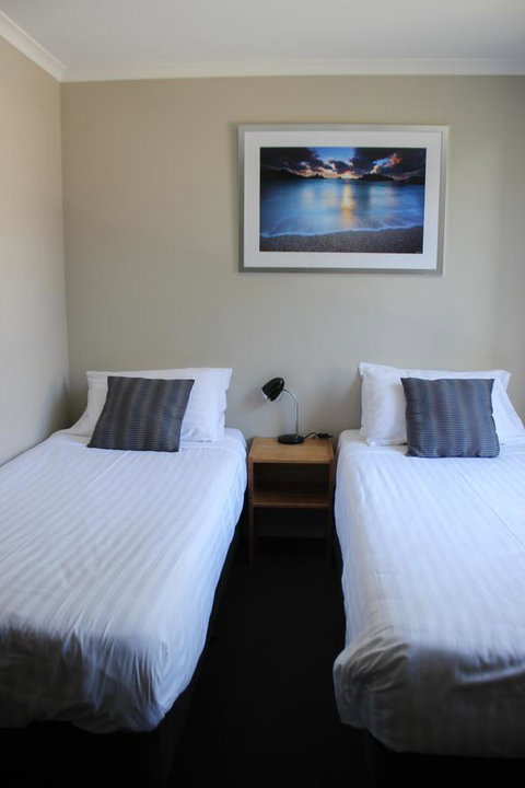 Jenatt Apartments Salamanca - Mackay Tourism 41
