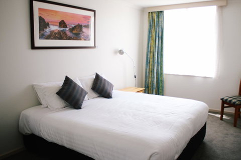 Jenatt Apartments Salamanca - Mackay Tourism 23