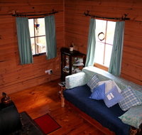 Cradle Mountain Love Shack - Mackay Tourism