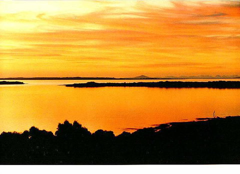 Island View Spa Cottage - Mackay Tourism 9