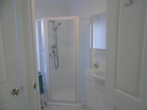 Bruny Ocean Cottage - Mackay Tourism 1