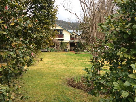 Neverinn - Mackay Tourism 0