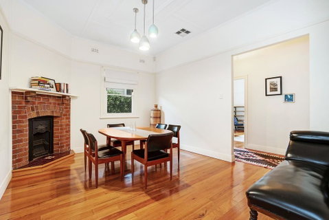 Newcastle Executive Homes - Cooks Hill Cottage - Mackay Tourism 2