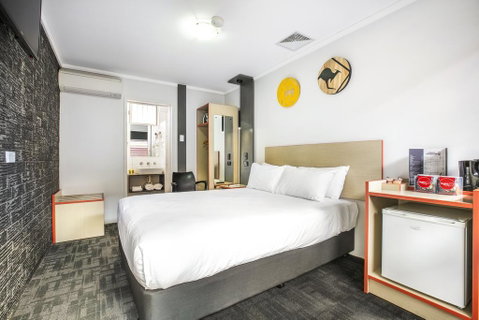 Nightcap At Jamison Hotel - Mackay Tourism 0
